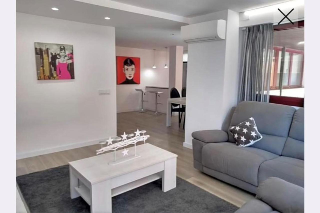 Apartamento totalmente reformado en 1ª linea Palamós Exterior foto