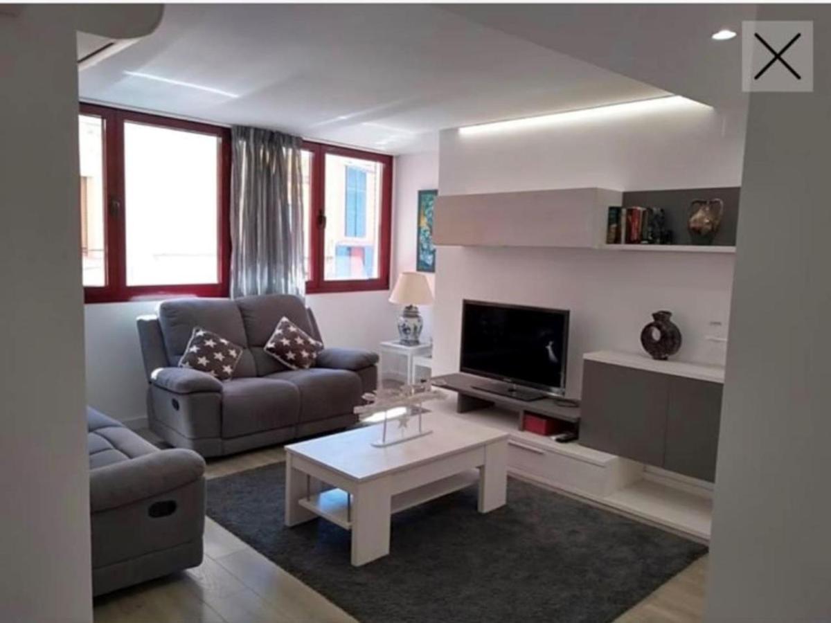 Apartamento totalmente reformado en 1ª linea Palamós Exterior foto